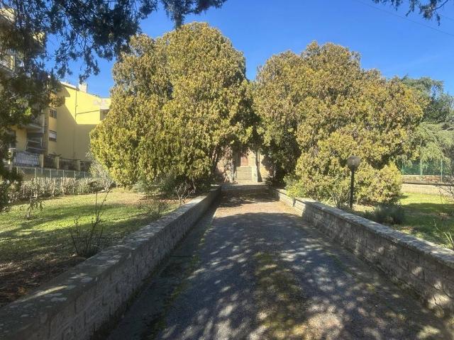 Villa Indipendente in vendita a Fabrica Di Roma, Lazio