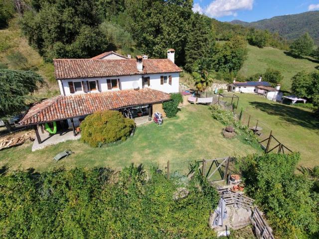 Villa Indipendente in vendita a Faedis, Faedis / Fojda