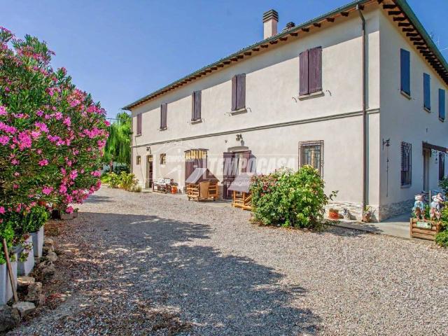 Villa Indipendente in vendita a Unione della Romagna Faentina, Faenza
