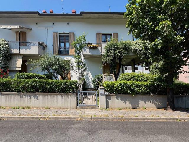 Villa Indipendente in vendita a Unione della Romagna Faentina, Faenza