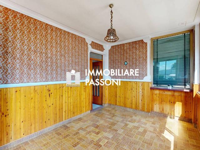 Villa Indipendente in vendita a Bergoro, Fagnano Olona