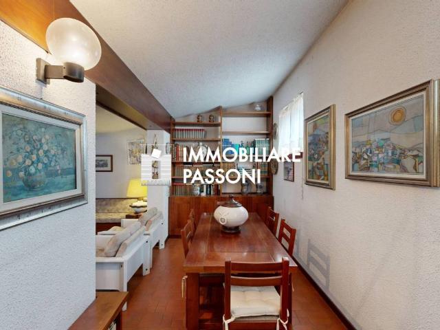 Villa Indipendente in vendita a Bergoro, Fagnano Olona