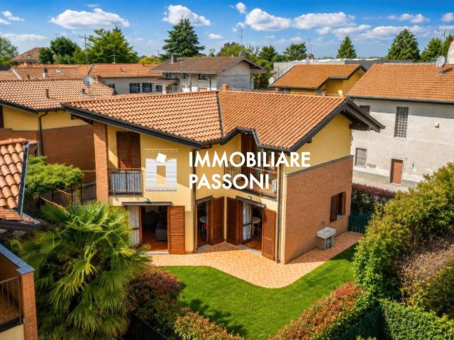 Villa Indipendente in vendita a Bergoro, Fagnano Olona