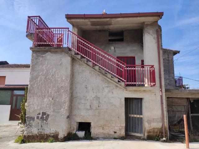 Villa Indipendente in vendita a Faicchio, Campania
