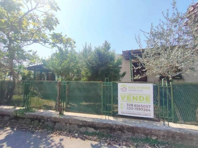 Villa Indipendente in vendita a Faicchio, Campania