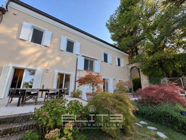 Villa Indipendente in vendita a Marche, Ancona