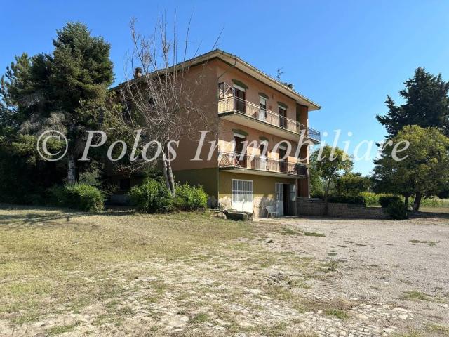 Villa Indipendente in vendita a Marche, Fermo