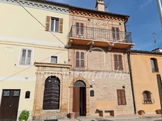 Villa Indipendente in vendita a Marche, Fermo