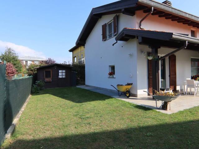 Villa Indipendente in vendita a Gaggino, Lombardia