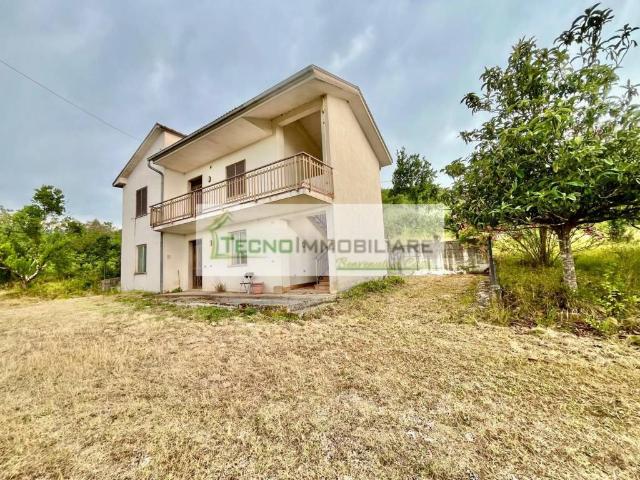 Villa Indipendente in vendita a Falvaterra, Lazio