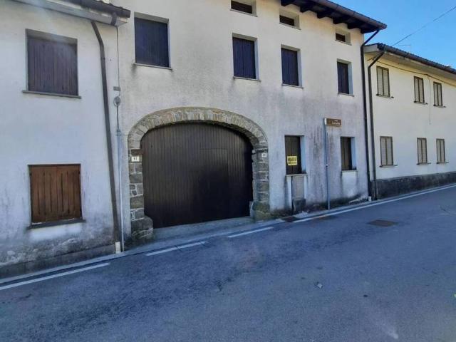 Villa Indipendente in vendita a Fanna, Friuli-Venezia Giulia