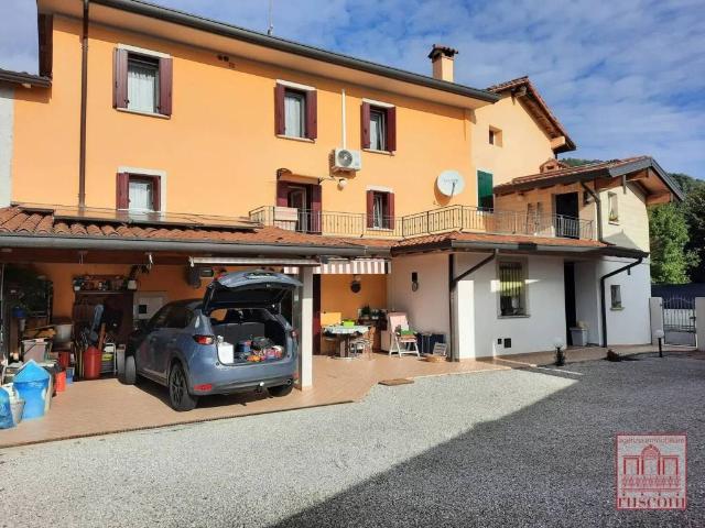 Villa Indipendente in vendita a Fanna, Friuli-Venezia Giulia