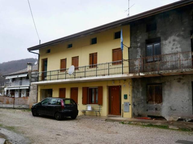 Villa Indipendente in vendita a Fanna, Friuli-Venezia Giulia