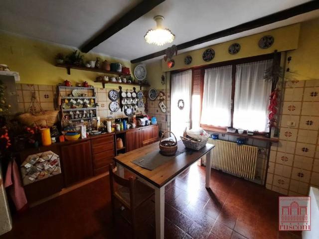 Villa Indipendente in vendita a Fanna, Friuli-Venezia Giulia