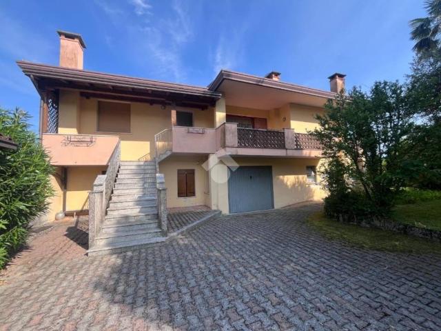 Villa Indipendente in vendita a Fanna, Friuli-Venezia Giulia