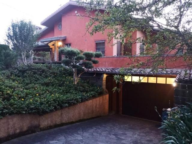 Villa Indipendente in vendita a Marche, Pesaro E Urbino