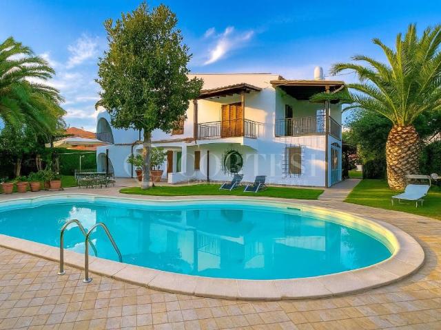 Villa Indipendente in vendita a Villa Giulia, Marche