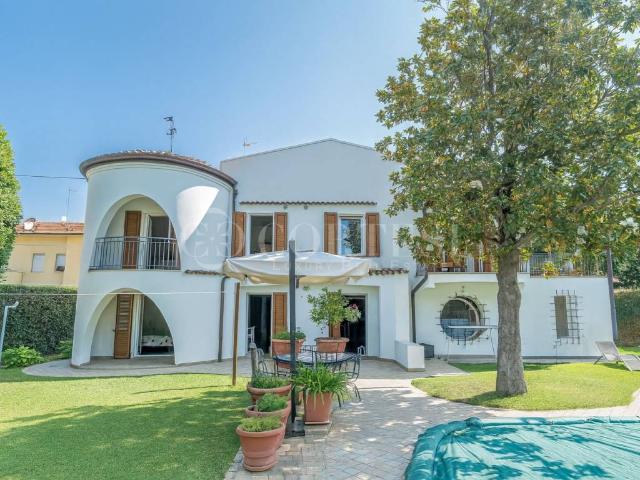 Villa Indipendente in vendita a Villa Giulia, Marche