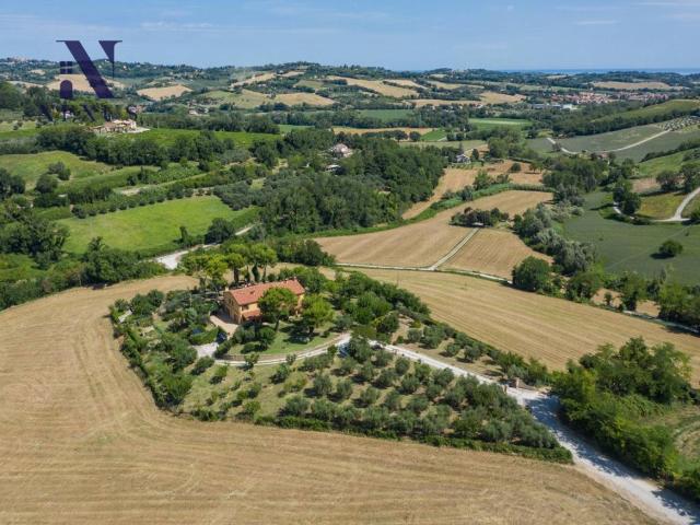 Villa Indipendente in vendita a San Cesareo, Marche