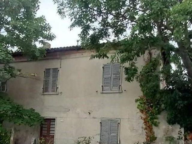 Villa Indipendente in vendita a Trave, Marche