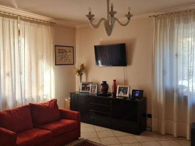 Villa Indipendente in vendita a Zavarise, Marche