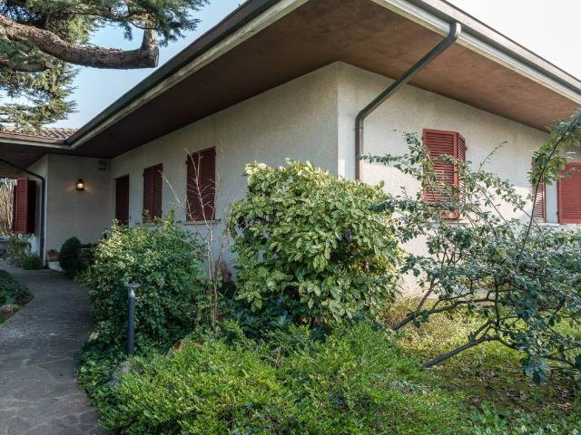 Villa Indipendente in vendita a Marche, Pesaro E Urbino
