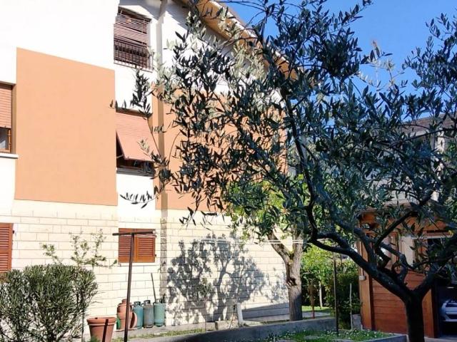 Villa Indipendente in vendita a Paleotta, Marche