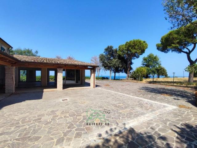 Villa Indipendente in vendita a Gimarra, Marche