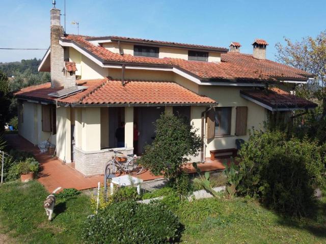 Villa Indipendente in vendita a Marche, Pesaro E Urbino