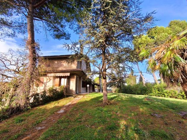 Villa Indipendente in vendita a Marche, Pesaro E Urbino