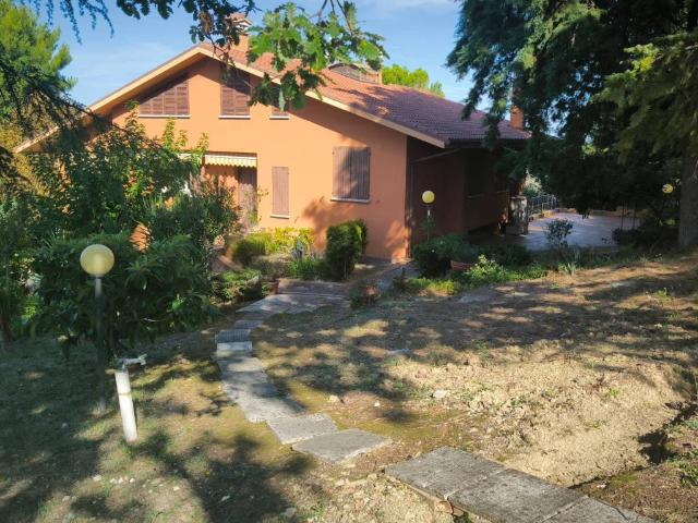 Villa Indipendente in vendita a Marche, Pesaro E Urbino