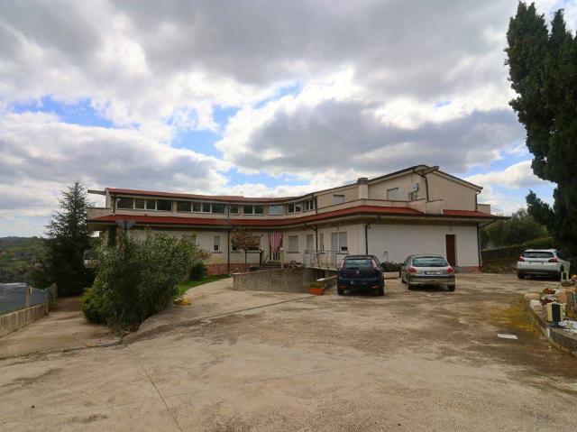 Villa Indipendente in vendita a Fara Filiorum Petri, Abruzzo