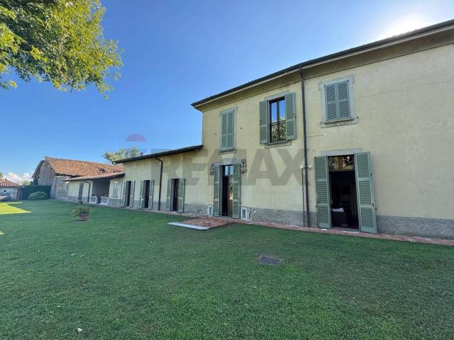 Villa Indipendente in vendita a Fara Gera D'adda, Lombardia