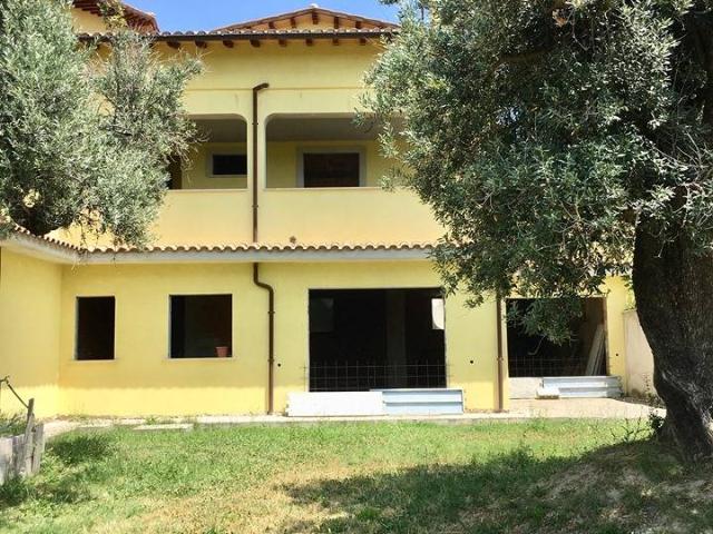Villa Indipendente in vendita a Fonte Luna, Fara Sabina