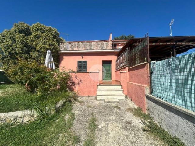 Villa Indipendente in vendita a Campomaggiore, Fara Sabina