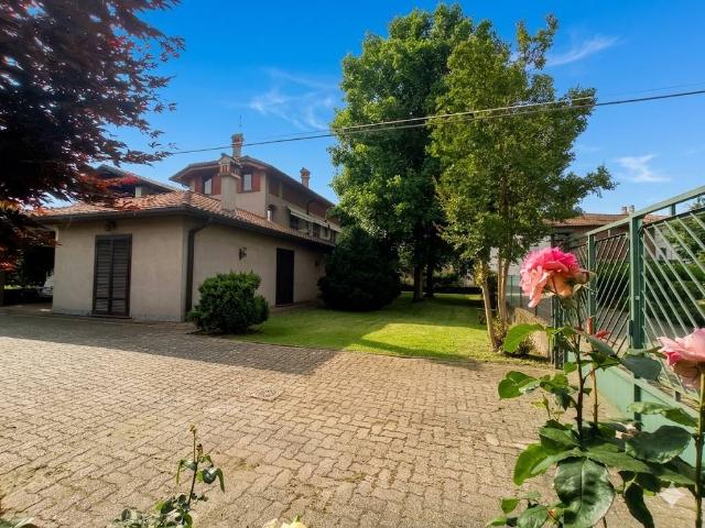 Villa Indipendente in vendita a Piemonte, Novara