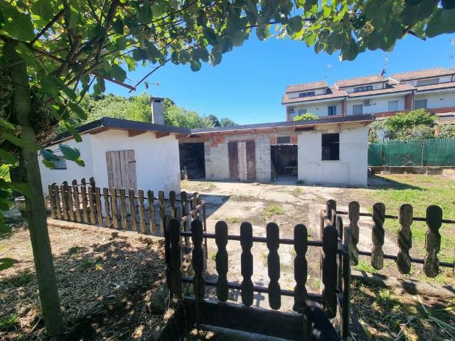 Villa Indipendente in vendita a Piemonte, Novara