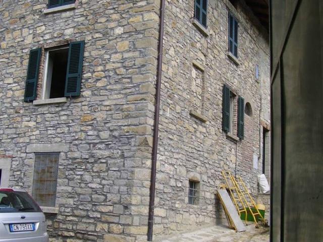 Villa Indipendente in vendita a Farini D'olmo, Reggio Emilia