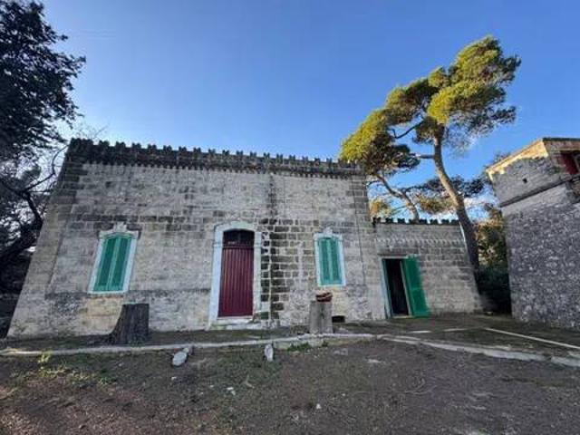 Villa Indipendente in vendita a Canale di Pirro, Puglia