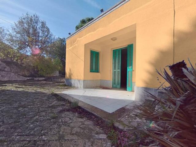 Villa Indipendente in vendita a Canale di Pirro, Puglia