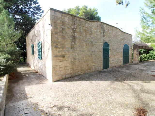 Villa Indipendente in vendita a Canale di Pirro, Puglia