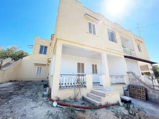 Villa Indipendente in vendita a Canale di Pirro, Puglia