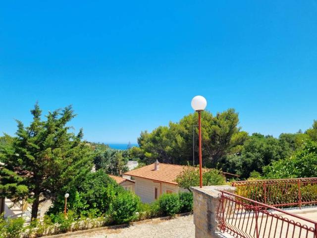 Villa Indipendente in vendita a Canale di Pirro, Puglia