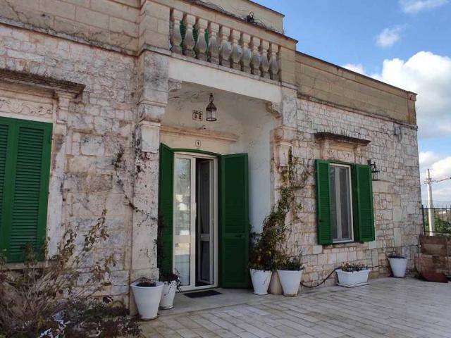 Villa Indipendente in vendita a Canale di Pirro, Puglia