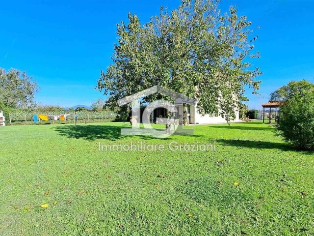 Villa Indipendente in vendita a Fauglia, Toscana