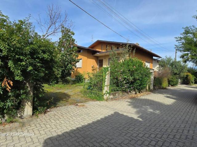 Villa Indipendente in vendita a Favria, Torino