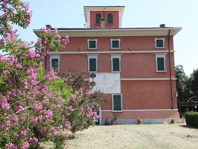 Villa Indipendente in vendita a Felino, Reggio Emilia