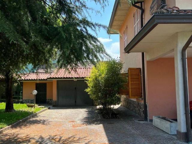 Villa Indipendente in vendita a Felino, Reggio Emilia