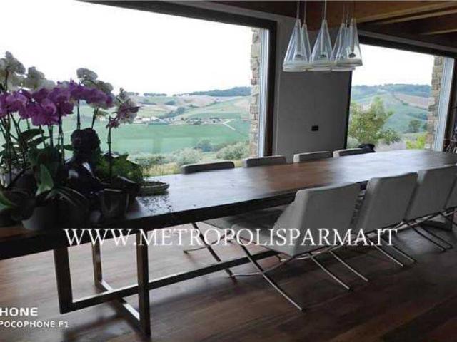 Villa Indipendente in vendita a Felino, Reggio Emilia