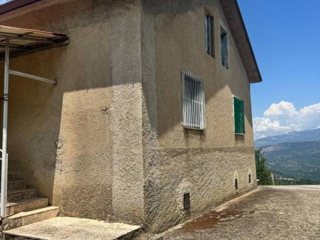 Villa Indipendente in vendita a Felitto, Salerno